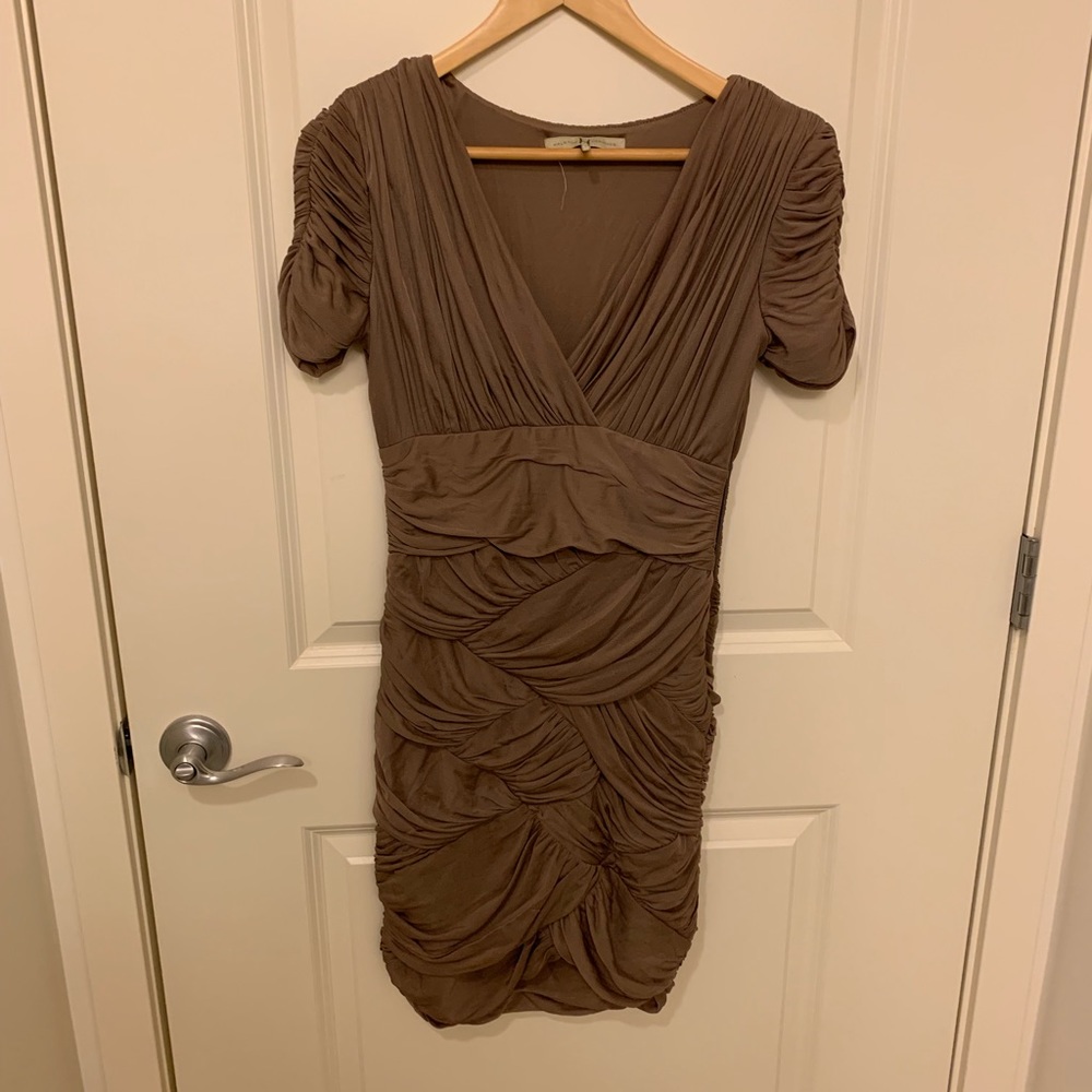 Halston Heritage Tan Ruched V-neck Dress, Small - Picture 7 of 7